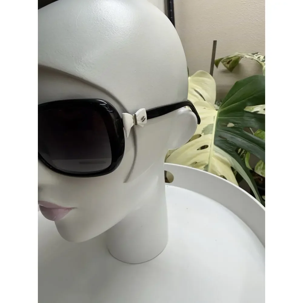 CHANEL Bow Sunglasses 5171-C Black w/ White Bow CC Logo – 60mm